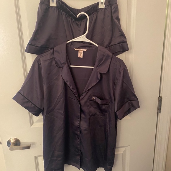 NWOT Victoria's Secret Satin Short Pajama Set GREY - Picture 1 of 9